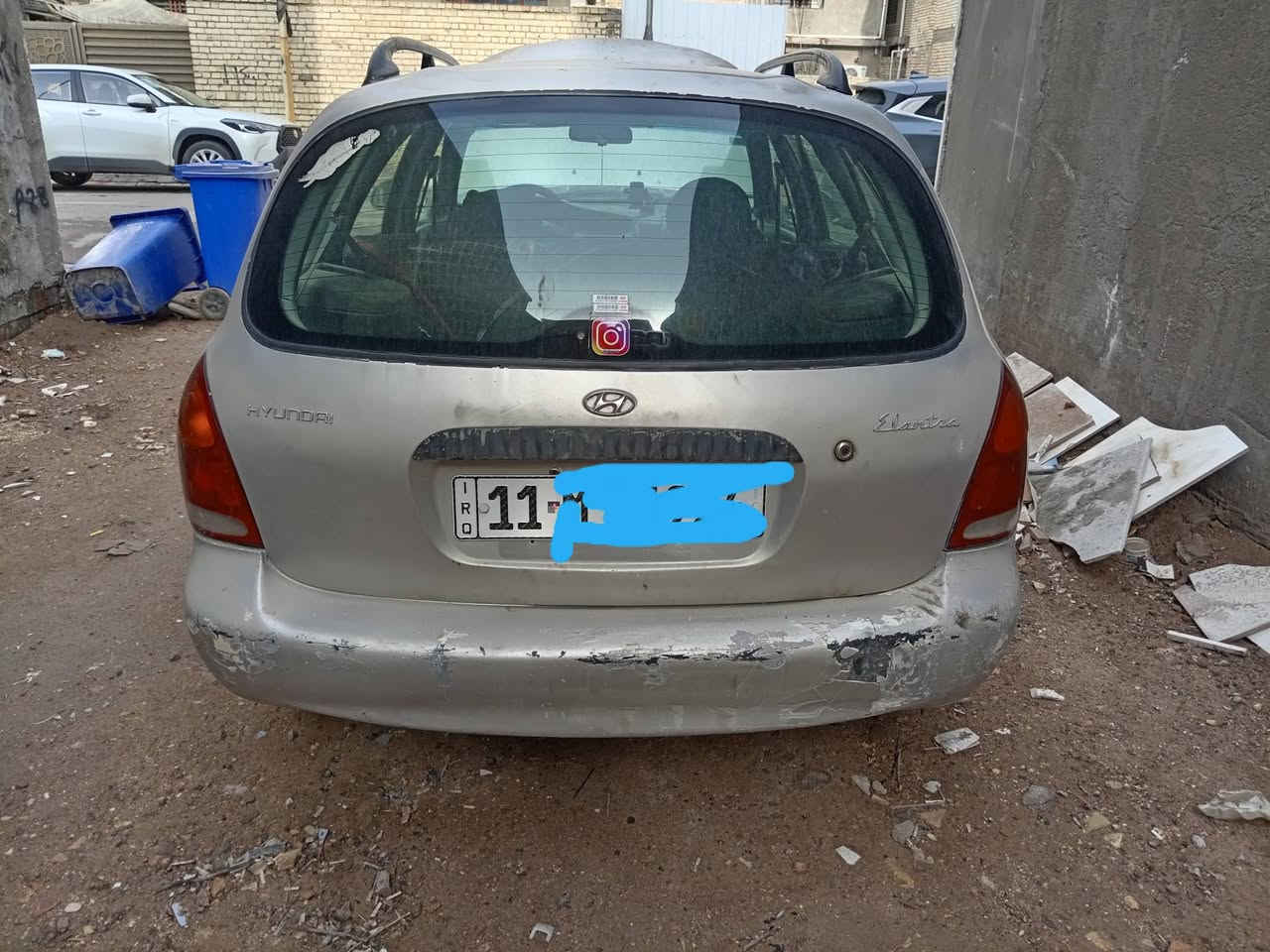 السلام عليكم شباب للبيع هونداي النترة موديل ١٩٩٦ رقم بغداد انكليزي سياره نضيفه بلاديه بدون حادث مكينه حاويه كير اوتوماتيك صدر أمامي خلفي جديد تخم تاير جديد تبريد شغال سياره خدميه وين ميعجبك ططلع بيه فقط بيع جراد كهربائيات كله شغاله فقط كيج البانزين يخربط السعر ٣٢ ورقه للاتصال *********** مكاني بغداد
