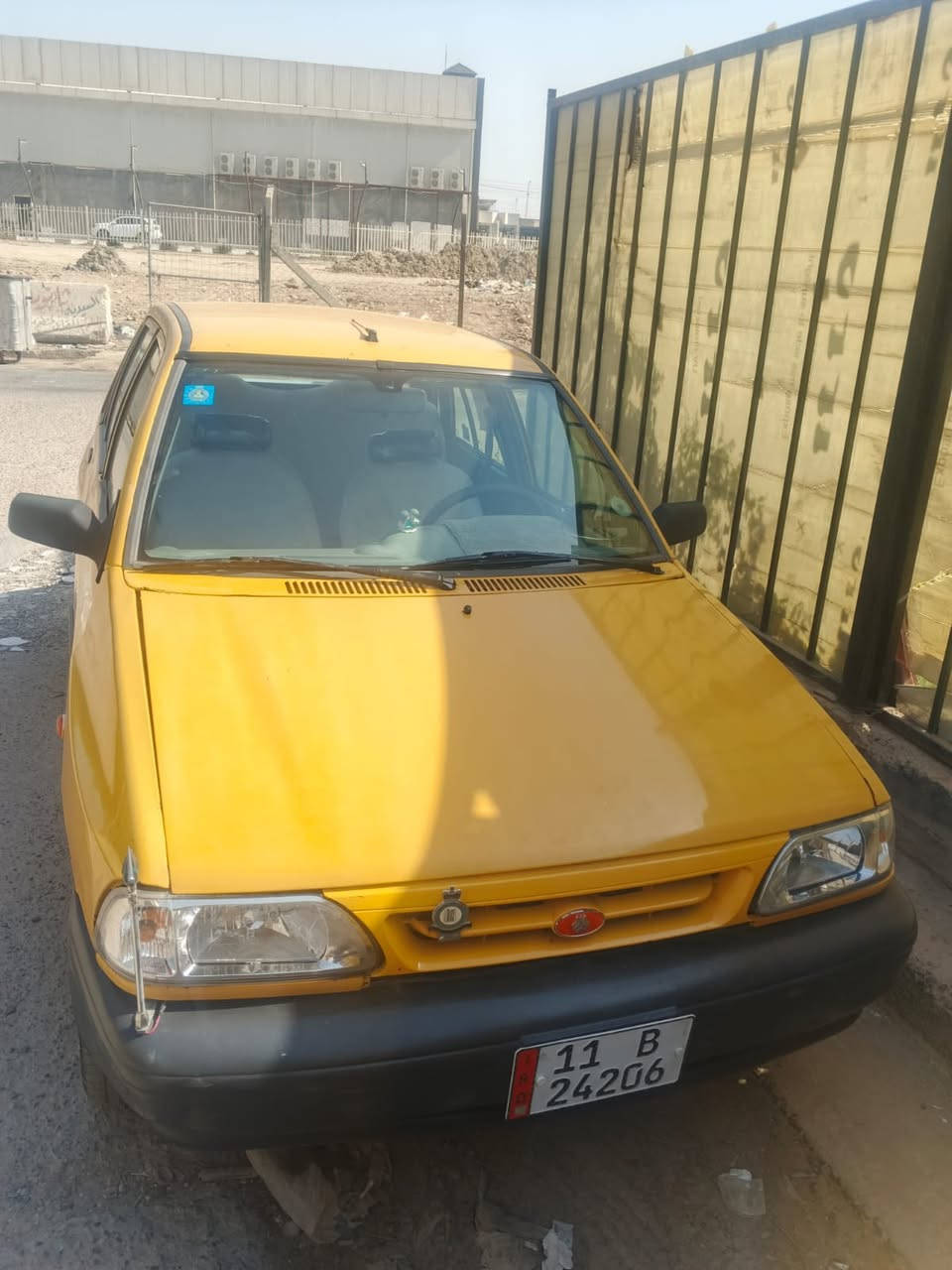 للبيع او للمراوس بيجو بارص  ونتراهم ع الفرق  ٢٠١١رقم  بغداد بيه ٣ قطع بدون دواخل مكينه بيه تبخير  بسعر مناسب تحويل مباشر السعر ٢٦ ورقه وبيه مجال بسيط *********** مكانه بغداد

