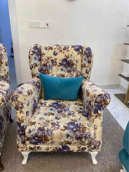 قەنەفەی تورکی ١٠ نەفەری 
٣+٣+٢+١+١
دەکرێت بە سیسەمو شوێنی مەخزەن
نرخی 550 هەزار 
هەولێر
*********** أربيل
