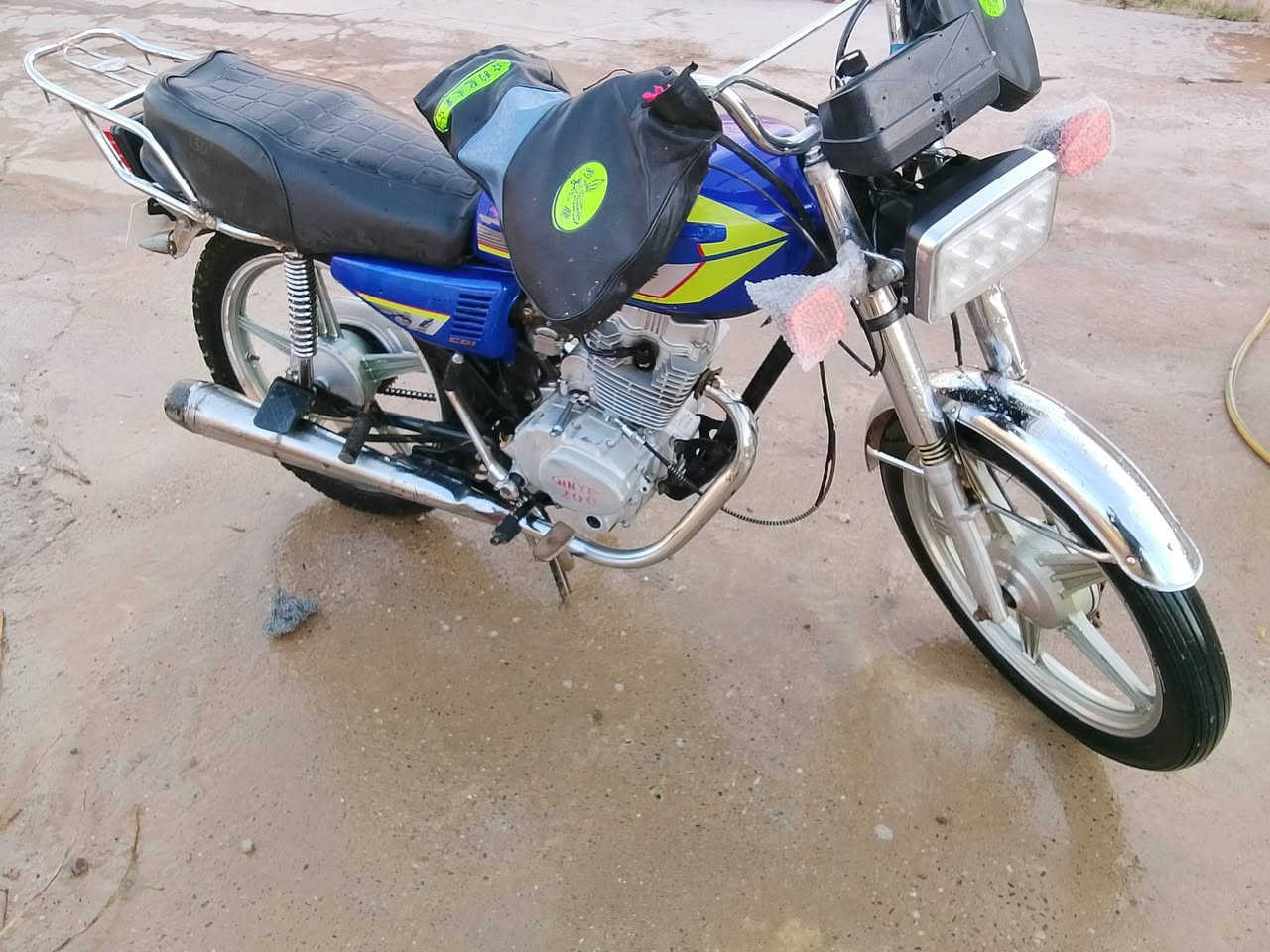 سلام عليكم دراجه البيع جني موديل 19 ناشاط فول مانقصه كلشي مكان بيجي سعر 275بي مجال  كهربيات شغله ***********
