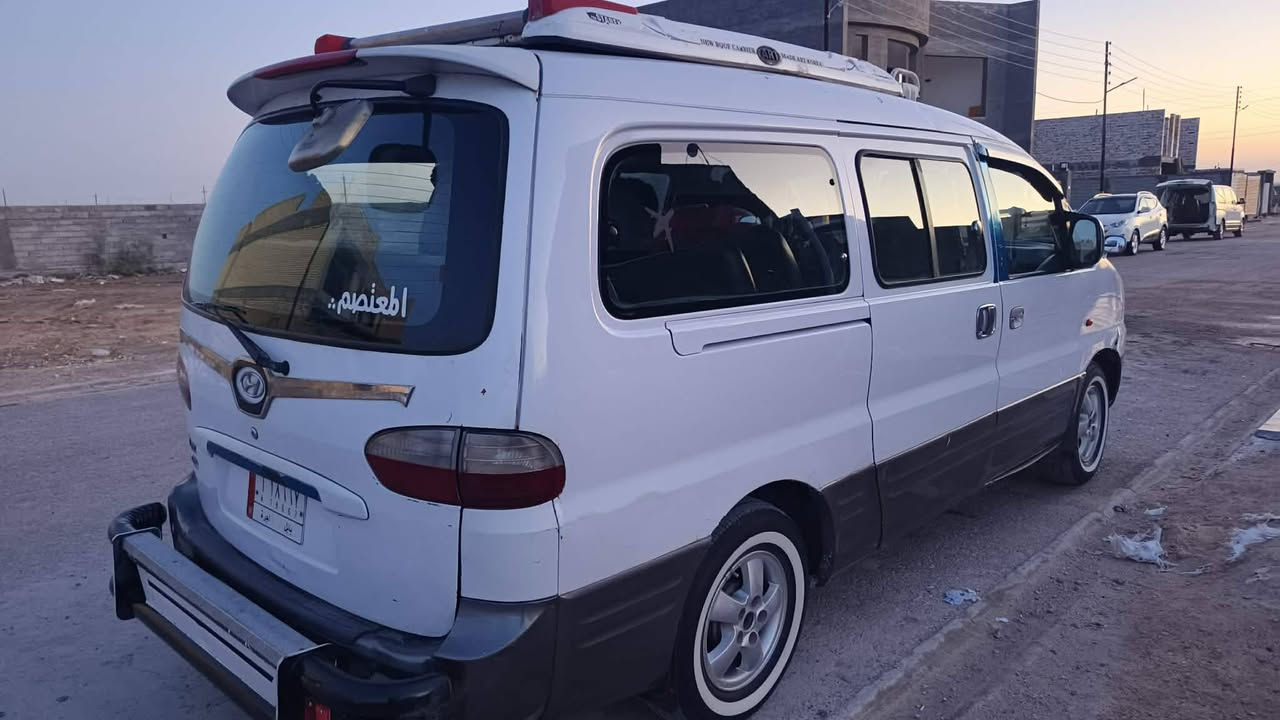 ستاركس 2006 محرك كير أكسل كفاله شواصي بيهن واحد مصلح الصفحة جهة السايق مصبوغه السيارة رقم بابل بسمي مكاني قضاء الطارميه السعر ٧٧ وبيها مجال حك الجيه
رقم الهاتف ***********   ‏‪***********‬‏
