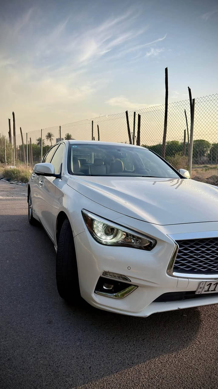 🔥 للبيع | Infiniti Q50 AWD Lux 2022 🔥
للراغبين بالفخامة والأداء الرياضي والقوة، سيارة مميزة بحالة ممتازة ومواصفات متكاملة.
🚘 Infiniti Q50 Lux AWD�📅 موديل 2022�⚙️ محرك 3.0T Twin Turbo�🛣️ ممشى 75,000 كم�🎨 اللون الخارجي: أبيض�🛋️ الداخلية: أبيض وأسود�🇺🇸 وارد أمريكي� ✅ صبغ قطعة واحدة فقط
صور الحادث موجودة ويا الصور
⭐️ المواصفات:�✔️ نظام دفع رباعي AWD�✔️ كاميرات 360 درجة�✔️ حساسات أمامية وخلفية وجانبية 360°�✔️ رادارات أمان�✔️ نظام النقطة العمياء (Blind Spot)�✔️ دخول ذكي بدون مفتاح�✔️ Apple CarPlay Wireless�✔️ كراسي كهربائية�✔️ تدفئة كراسي أمامية�✔️ خزن لمقاعد السائق �✔️ مرايا جانبية كهربائية�✔️ مرايا داخلية تعتيم أوتوماتيكي�✔️ داخلية جلد فاخرة�✔️ مثبت سرعة�✔️ شاشات متعددة�

‎السيارة استخدام شخصي ومعتنى بها بشكل ممتاز، جاهزة للفحص بأي مكان، والمحرك والجير والشاصي بحالة ممتازة.
‎💰 السعر: 19,500 دولار
📍 بغداد
*********** بغداد, العراق
