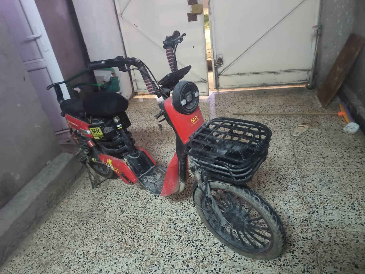 ماطور حجم 20  MR ماطور نضيف بس بطارية وحده واكفه السعر 80 وبي مجال شي قليل مكان حي الانتصار شارع 60 ال شراي يتصل على هذا الرقم *********** بي واتساب

