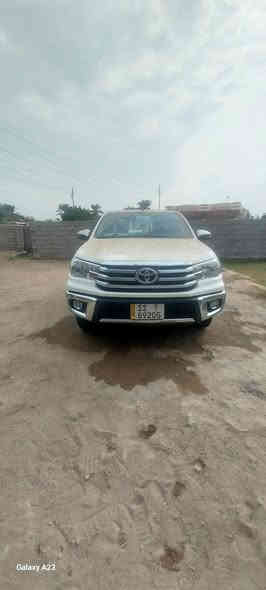 سلام عليكم بيكم رقم بغداد موديل ٢٥ شركه ساز فول مواصفات ١/١ مكفول كفاله عامه من شخط  ماشيه ٢٠٠٠ سعر ٣١٨ عنوان بغداد المدائن ***********
