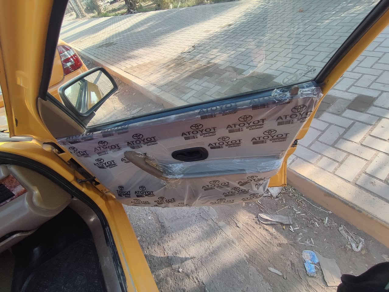 السلام عليكم سمند موديل 11 كير مكفول مكينه بيها دخان تبريد شغال كهربائيات كلها شغاله سنتر لوك شغال بلادي ليت عالي ناصي زنون دوشمه جديده تخم تاير خياس بيها كلش قليل بدايت الدوسه ماامبين رقم ديالى مالكها ابغداد عندي وكاله عامه بيها اني ابصملك راعيها يريد مداور سنوه ل30 مصفره السياره السعر 34وبيها مجال ***********
