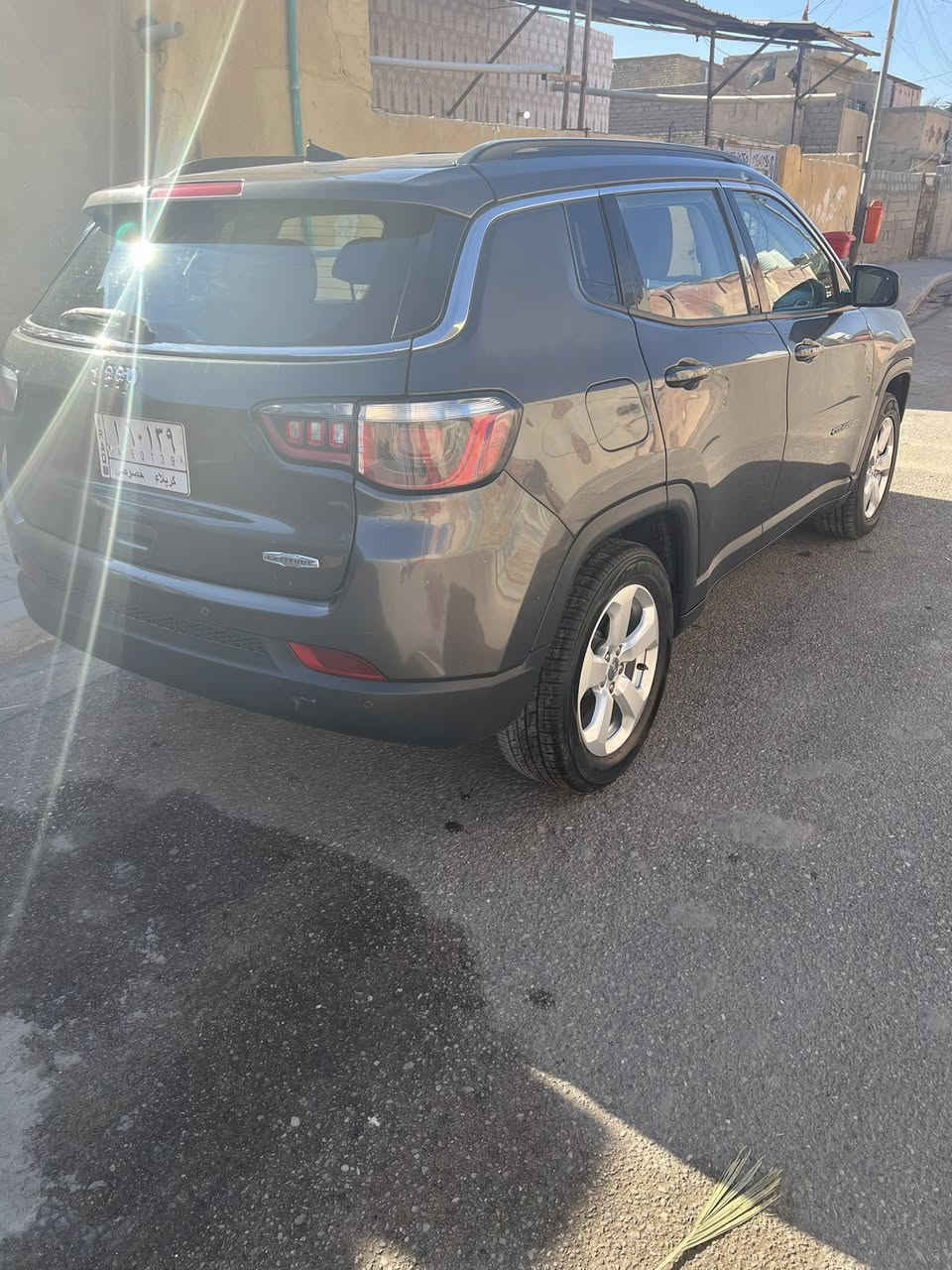 جيب كومباس2018وارد امريكي تبديل البنيد فقط باقي مكفول بأسمي السياره موحوده بالبصره مواصفات بصمة تشغيل وابواب وكاميرا  دواره نقطة عمياء وهراي بيها مواصفات سعرها ١٢٥ اتصال ***********
