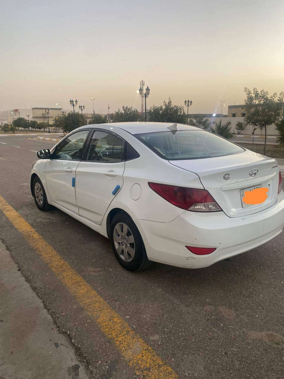 اسلام عليكم للبيع اكسنت خليجي موديل ٢٠١٤ السياره مكينه وكير وحداديه كفاله مداور ثاني يوم السياره بيه رشات صبغ ابيع احزام صبغ السياره خير من الله السعر ٩٠$ وبيه مجال قليل التواصل علرقم ***********
