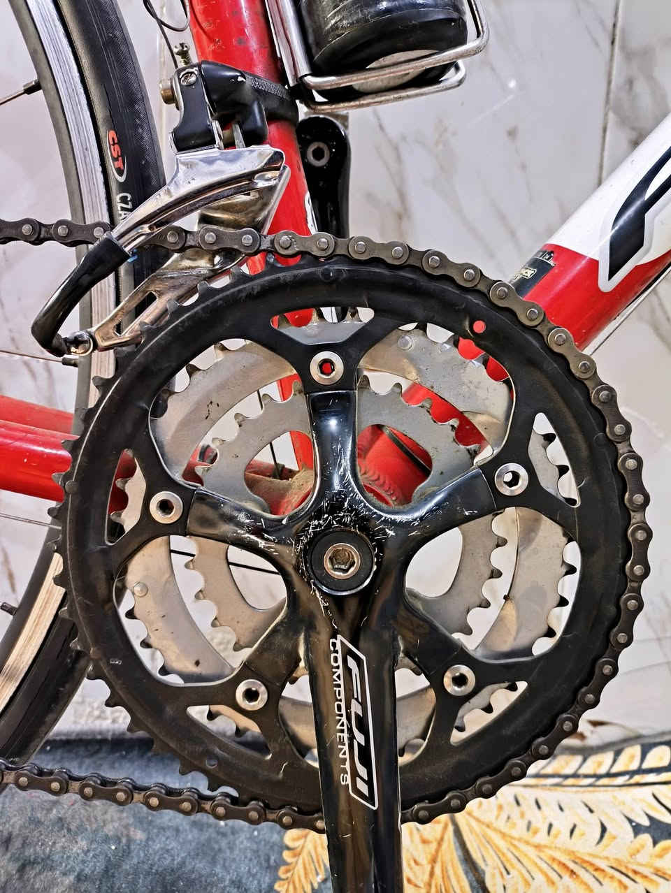 سلام عليكم رود بايك شركة فوجي غني على التعريف دراجة نظيفة رتفاع الفريم 52 قياس M المكينة 8×3 فوجي سستم شيمانو كلاس الدراجة بل كامل الامنيوم الماشة الامنيوم الدراجة كلشي مختم فوجي القرص المامي 52 سن بدالات فوجي + مساعد وزن الدراجة خفيف السعر 275 بي مجال مكان بغداد مدينة الصدر


**إذا كنت صاحب هذا الإعلان وتريد حذفه لأي سبب، رجاءا أرسل رسالة إلى الدعم الفني**