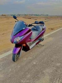 فورزه 010 لون كرزي مميز   كير 7 نمر اربع تحويلات اديرلها دهن موتل وبان...