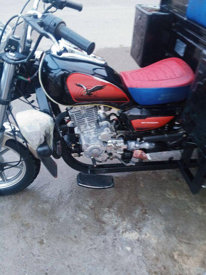 سلام عليكم ستوتة للبيع موديل 23 طالعة بل 25 شراي بخدمتة مكاني جسر ديالة ***********
