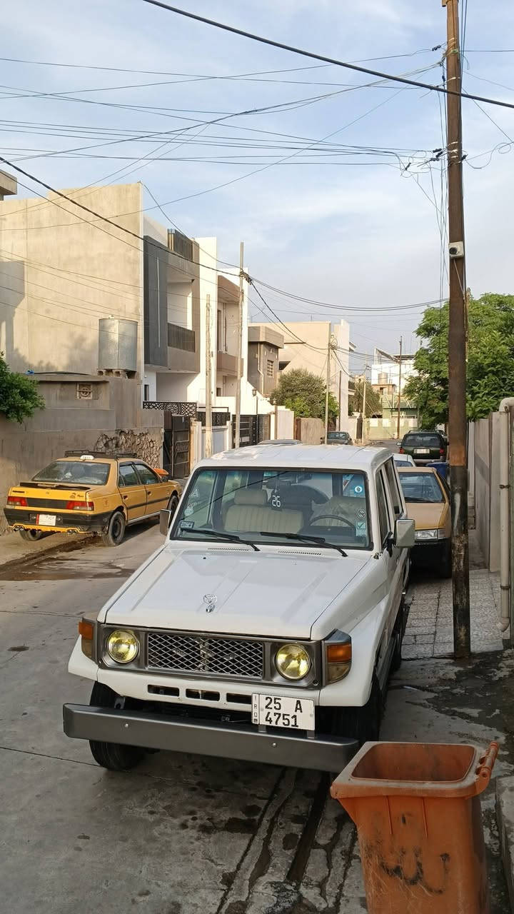 سلام عليكم سيارة نوع تويوتا لاندكروز مشروع وطني بسمي دفتر بانزين بي سنويه 2028 كير محرك شرط سياره تعمير عام بدون اي نقص بدون صبغ بدون ضرب موديل 1987 شرط أربع تايرات جديد كهربائية كلها شغال صدر جديد شرط تحويل مباشر سعر 68 بي مجال قليل مكاني كركوك الي خابر رقم ***********

