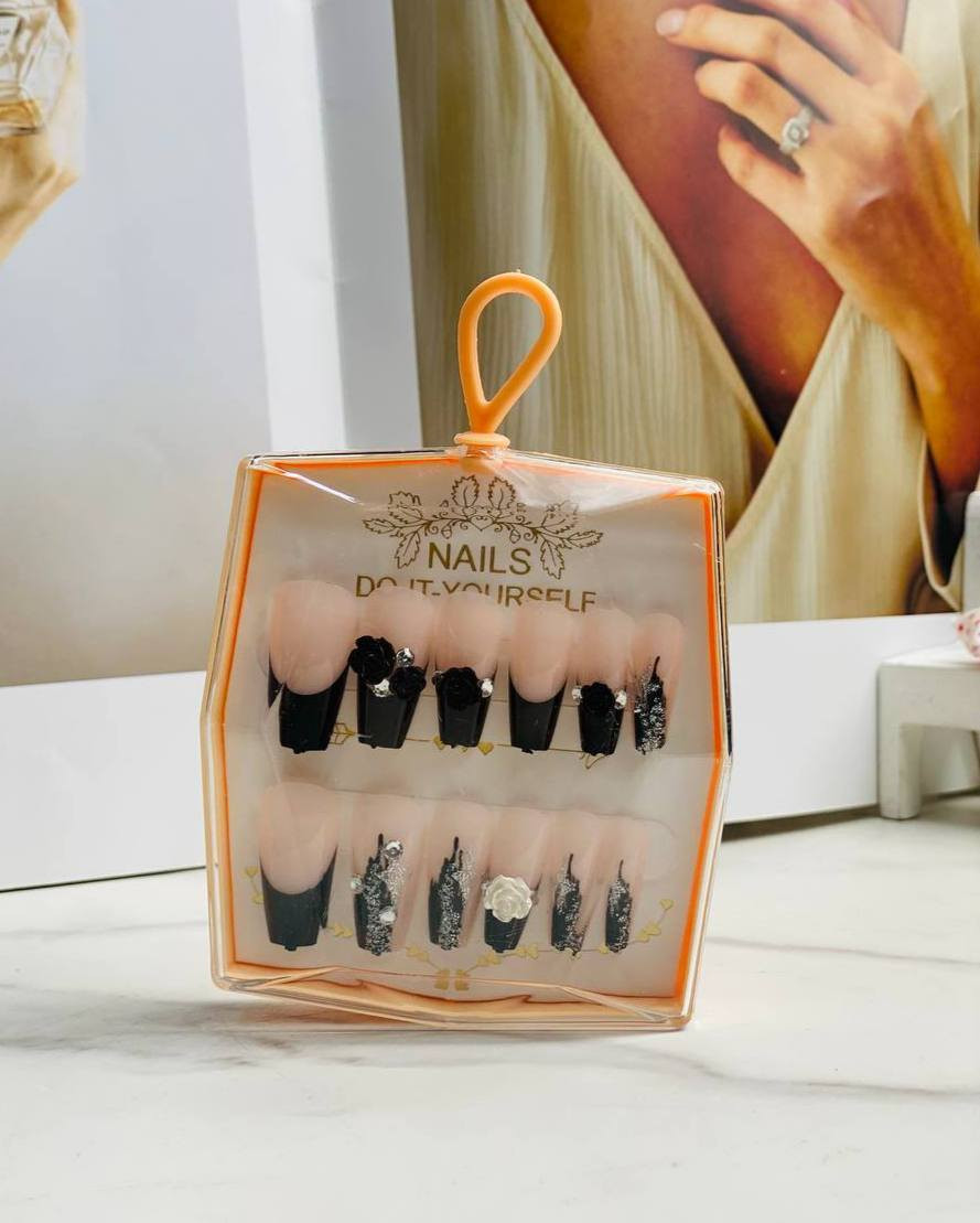 اظافر نزاكة 🌸🔥 
سيت اضافر تركيب 

اضافر اصلية موديل حديث اجنن متانة واضل هووووواية عندج متنكسر عن تجربة💅💅💅💅
مجموعة أضافر تركيب 💅

💅 ١٢ اضفر ✔️
💅 طول جميل جداً
💅 مظهر انيق ✔️
💅 جودة عالية
💅 قابلة للبرد والقص والصبغ باللون يلي تحبي
وتجي وياه ستيكرات لاسقة 
الحجز والاستفسار خاص 
🚘 يوجد خدمة توصيل لجميع محافظات العراق  🚘
‏‌‎


**إذا كنت صاحب هذا الإعلان وتريد حذفه لأي سبب، رجاءا أرسل رسالة إلى الدعم الفني**