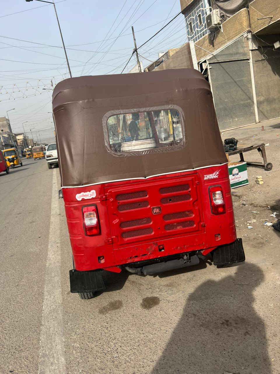 السلام عليكم تكتك للبيع  18 بيها دوس معمره وبيها طخات بل الغد لا تنقيص ولا تبخير تكتك خير من الله كبل  لشارع السعر 5/200 وبيها مجال /الاتصال:***********
