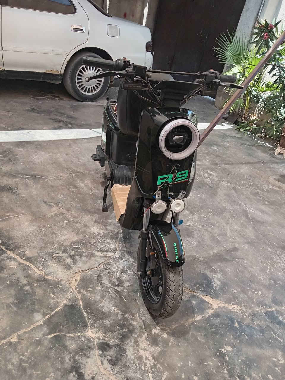 دراجه للبيه ار ٩ دراجه نضيف كلشي ما بيه خمس بطاريات نضاف اكفل البطاريات ما بيهن لا منتفخات ولا عطلانات دراجه نضيف سرعه ١٠٩ حقيقي  شاحنه ونلي عنواني بصره زبير تواصل رقم ***********
دراجه للبيع  او مراوس بماكس قجمه دراجه ار ٩ دراجه نضيف كلشي ما بيه خمس بطاريات نضاف اكفل البطاريات ما بيهن لا منتفخات ولا عطلانات دراجه نضيف سرعه ١٠٩ حقيقي  شاحنه ونلي عنواني بصره زبير تواصل رقم ***********
