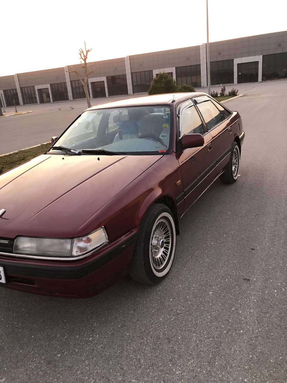 بەس ماشااللە ئەوێت مۆدیل1991 مەکینە هەشتو بەخ دەعمولێدرەوی نیە سنەوی ژینگەی تازەیە خاسوڕە زوی نیە کارابای کامل عیش دەکات هەموگیانی لەسر بیلادی خۆیە تی ماڵی دۆستە سعری43وەرەقە ژم***********؟؟*********** شێون سلێمانی
