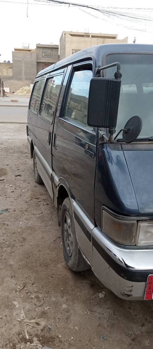 السلام عليكم كيا بسته بابل الماني سنويه تنتهي 26 مكينه خيط بخار جدا بسيط كير جيد جدا اكسل نظيف الكشر شوفت عينك شواصي زينه السياره وكاله فقط من صاحبها الشرعي عزيزي اقرا المنشور السياره بس وكاله قياده السعر 32 وبيها مجال عنوان بغداد تقاطع الدرويش المعالف للاستفسار الاتصال على الارقام التاليه 
***********
ابو زهراء 
***********
ابو فراس
