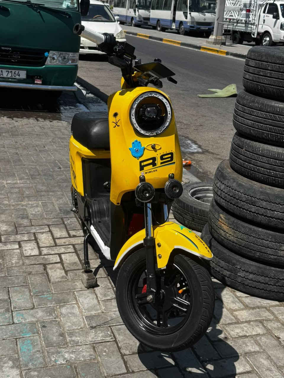 سلام عليكم دراجه R9للبيع 2025 32امبير البطاريات منتفخات شوية بس بعده تمشي وكلشي مابيه يده لبريك الكدام مكسوره والشاشه محتركه مكاني بصره القبله ب350 وبيه مجال نطي سعر واذا عجبني بعت للستفسار رقمي واتساب فقط *********** أجاوب الكل
