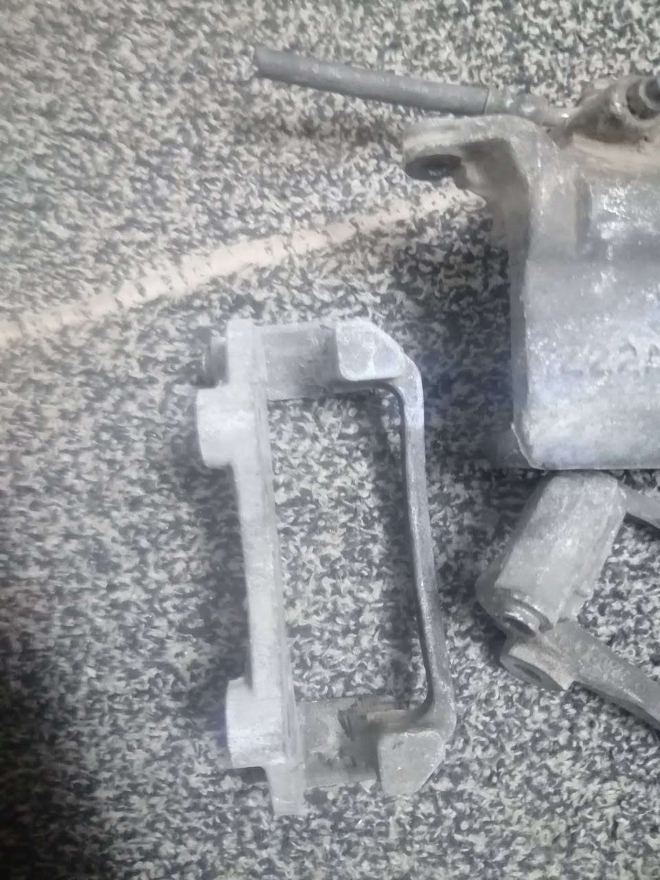 السلام عليكم
فچوچ نسيان فيرسا أمريكي 2013 مال تفصيخ اشتريتهم وبعت سيارتي ماشديتهن للبيع

قيم واخذ باليرضي الله الماعنده يجي ياخذهن بلاش الله شاهد

مكاني بغداد. محمودية

رقمي ***********
***********
@الجميع
@
