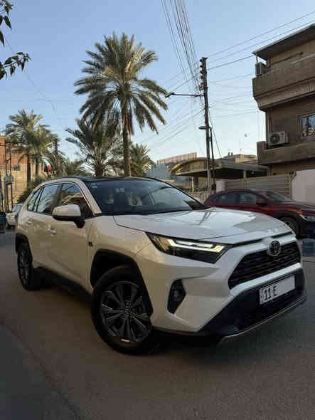 ‏السلام عليكم 
تيوتا راف 4 2023 عشرينية 
خليجي فول 1/1 
5 كامرات 
بونراما
كشنات جلد + كهرباء + تدفئا 
سايد بريك كهرباء 
اوتو هولد
3 انظمة قيادة
شاحن واير ليس 
بك لايت LED 
لايت زينون عالي ناصي 
ويل كب كروم حجم 18 
حساس امامي خلفي
مري شفط
اشاير مري 
نفكيشن 
بصمة 
رادار امامي 
قطعتين تبريد
تبريد شاشة
شاشة ابل كار بلي 
دشبول دجتال
جام 4 اوتو
محرك 2500 بانزين فقط 
رقم بغداد باسمي + هزه جديدة
السيارة مكفولة كفالة عامة عده بارد شبرين 
مكان السيارة بغداد البنوك 
السعر : 25 الف دولار (250) ورقة 
للاستفسار: *********** يوسف
