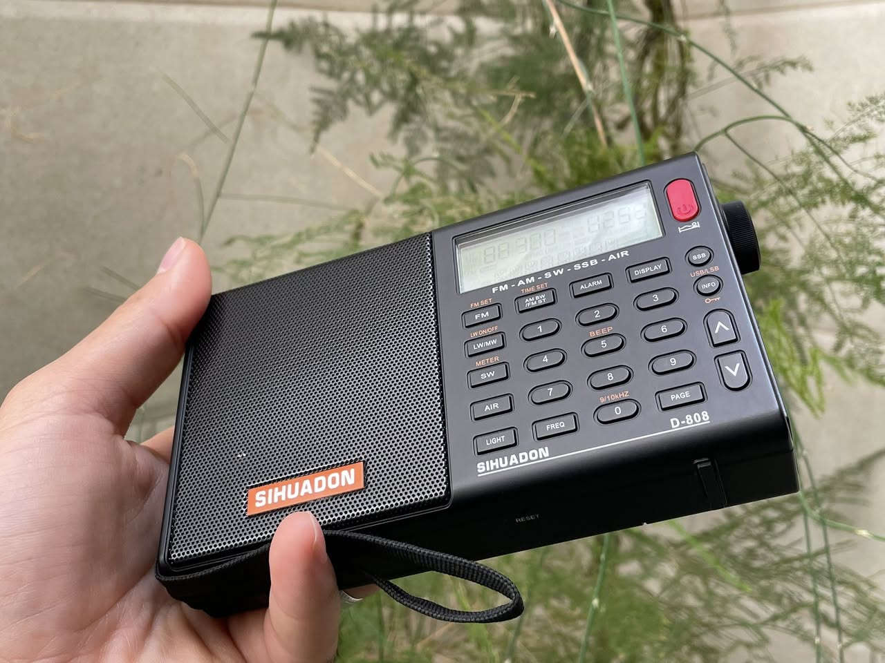راديو من شركة اكسداتا ( سيهوادون)
موديل D 808
موجات fm am sw ssb air
سحب و مواصفات راقية جدا 

للطلب و الاستفسار مراسلة الصفحة
متوفر توصيل


**إذا كنت صاحب هذا الإعلان وتريد حذفه لأي سبب، رجاءا أرسل رسالة إلى الدعم الفني**