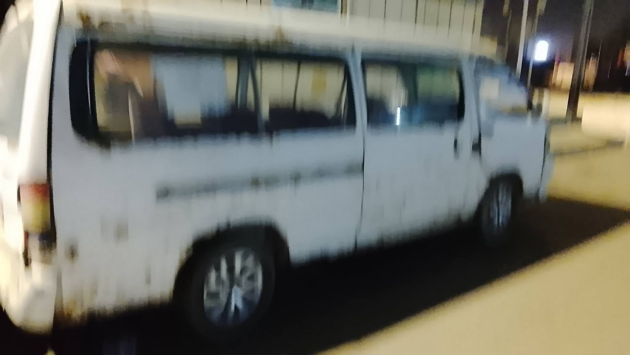 كيه فتون موديل 2009  كير عادي مكينه ونجي جدد صالهن شهر  تخم تأير حداديه نص عمر  سياره شوف عينك يرادله سمكره وصبغ راعيه ماندله بس هوه بل بصره  
سعر 12$وبيه مجال  مكانه بصره زبير ***********
