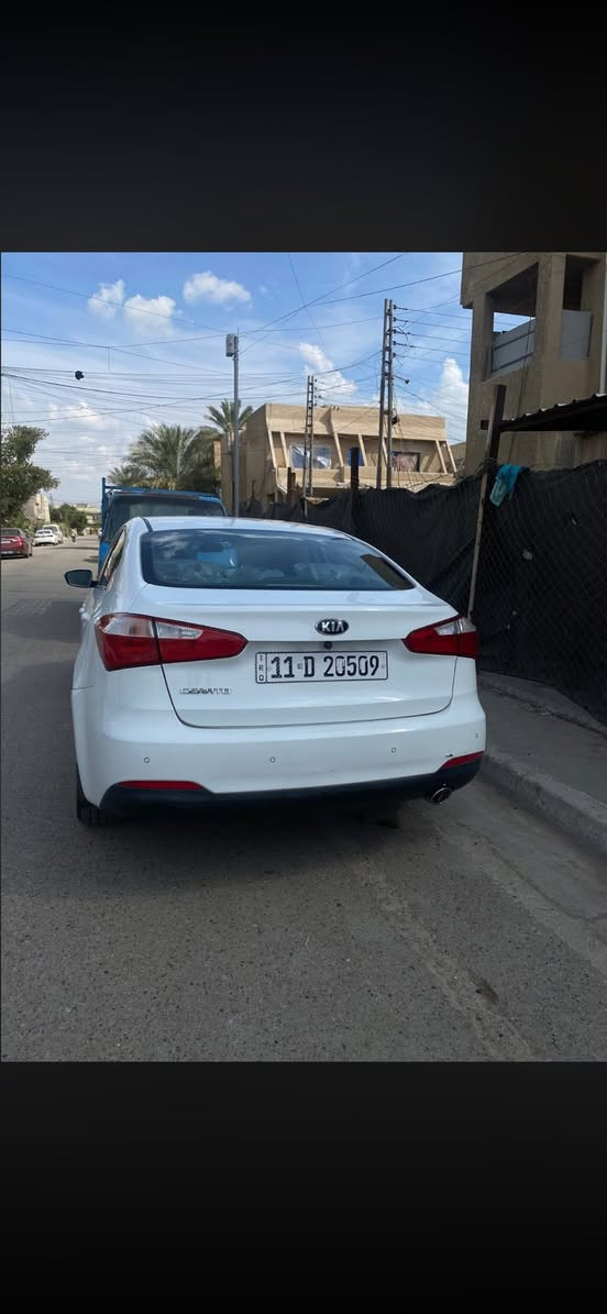سلام عليكم
سيراتو 14 خليجي للبيع محرك 1600 دوش رقم بغداد بيها بارد بالجاملغ الخلفي والبنيد صبغ جزء مو كامل سعر السيارة 113 وبيها مجال وباقي التفاصيل اتصل وبيك خير وتدلل
*********** 
بي واتساب
