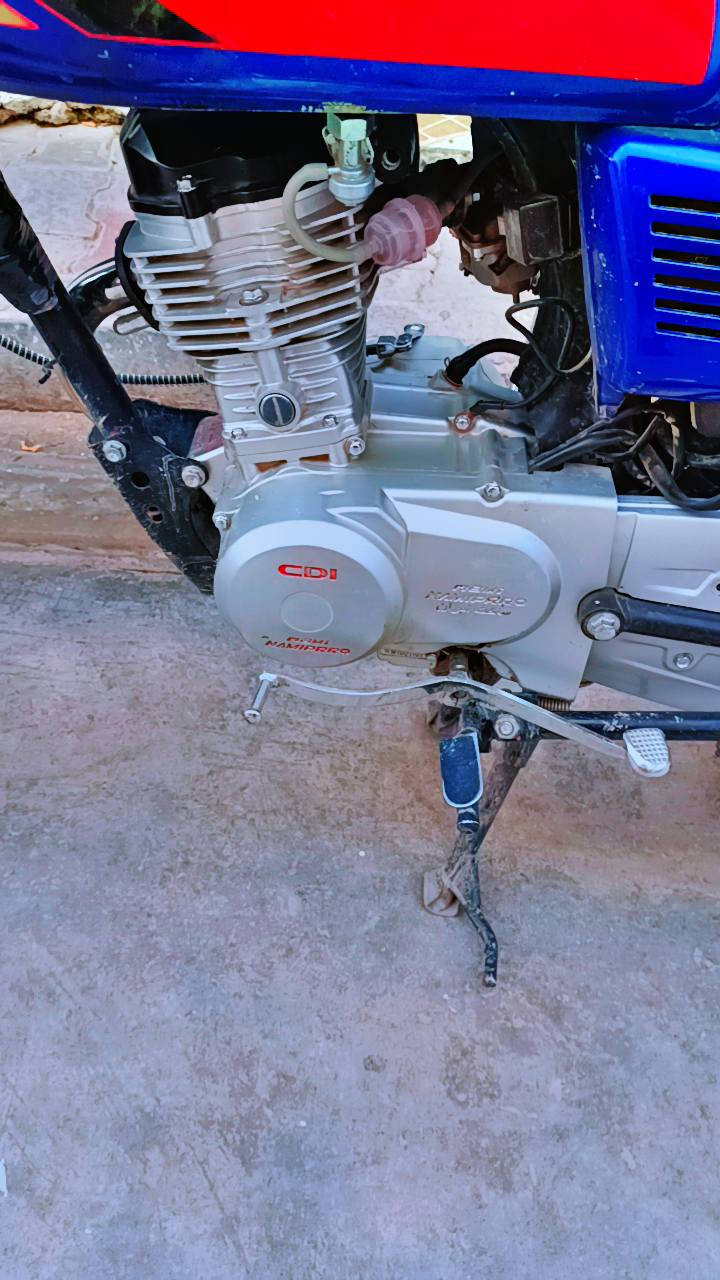 سلام عليكم دراجه للبيع موديل ٢١ محرك مفتوح مبدل ولف فقط محرك أخرس ٣٢٥وبيه مجال


**إذا كنت صاحب هذا الإعلان وتريد حذفه لأي سبب، رجاءا أرسل رسالة إلى الدعم الفني**