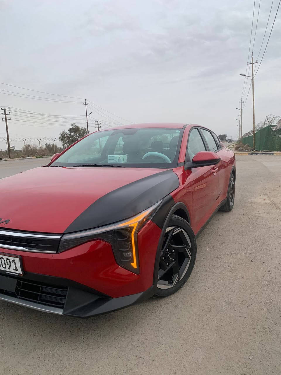 السلام عليكم
كي فور 2025( k4) EX 

وارد امريكي

Kia k4

فول مواصفات عدا فتحة 

.تشغيل عن بعد  اشاير بلمري رادارات

.اشارة ترحيب 

.سايد بريك كهربائي

.رادار جانبي وامامي 

.مازدات led لد ثلاث عدسات

.قيادة ذاتية 

.تحديد مسار

.شاشة متصلة 

.اضوية داخلية لمس

.تحكم كامل عن طريق الشاشة 

. دشبول بيانو 

مكينه 2000 دوش 

الحادث: موضح بالصور فقط خشم بنيد وشبر من الجاملق بدون ايرباك   

السعر :185 مجال حك الجيه

مرقم (شهدة ) كامل بسمي بغداد(***********)
