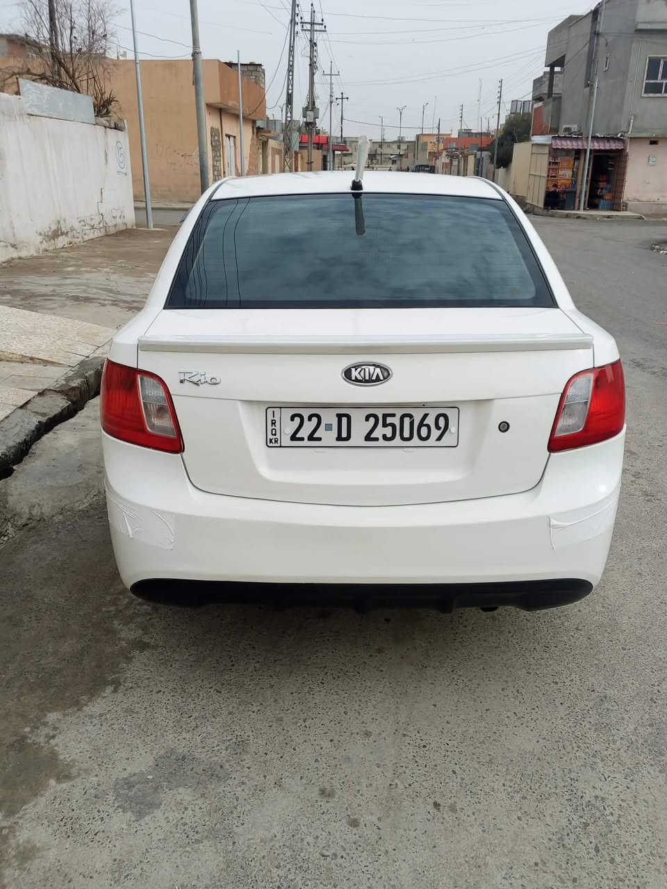 سيارة ريو للبيع بدون صبغ /***********/***********
