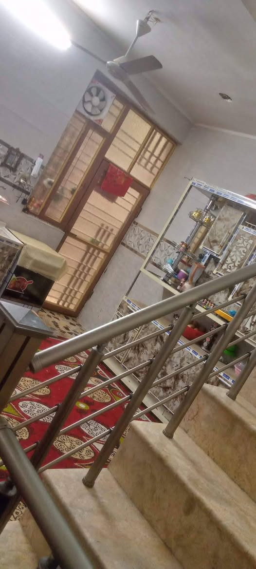 السلام عليكم
بيت للبيع ، الامين الثانية ، زراعي بيت غلام  ، شارع عشرة
المساحة:- ١٠٠م  ، طابق و نص كامل 
الهاتف:-*********** الاتصال على الواتساب
السعر:- على الخاص
