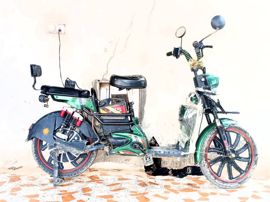 للبيع السعر ثلاثميه وخمسين قفل ومفتاح الشراي يجي خاص مكاني قضاء الحويجة اي عطل مابيه بطاريات بعدهن جدد


**إذا كنت صاحب هذا الإعلان وتريد حذفه لأي سبب، رجاءا أرسل رسالة إلى الدعم الفني**