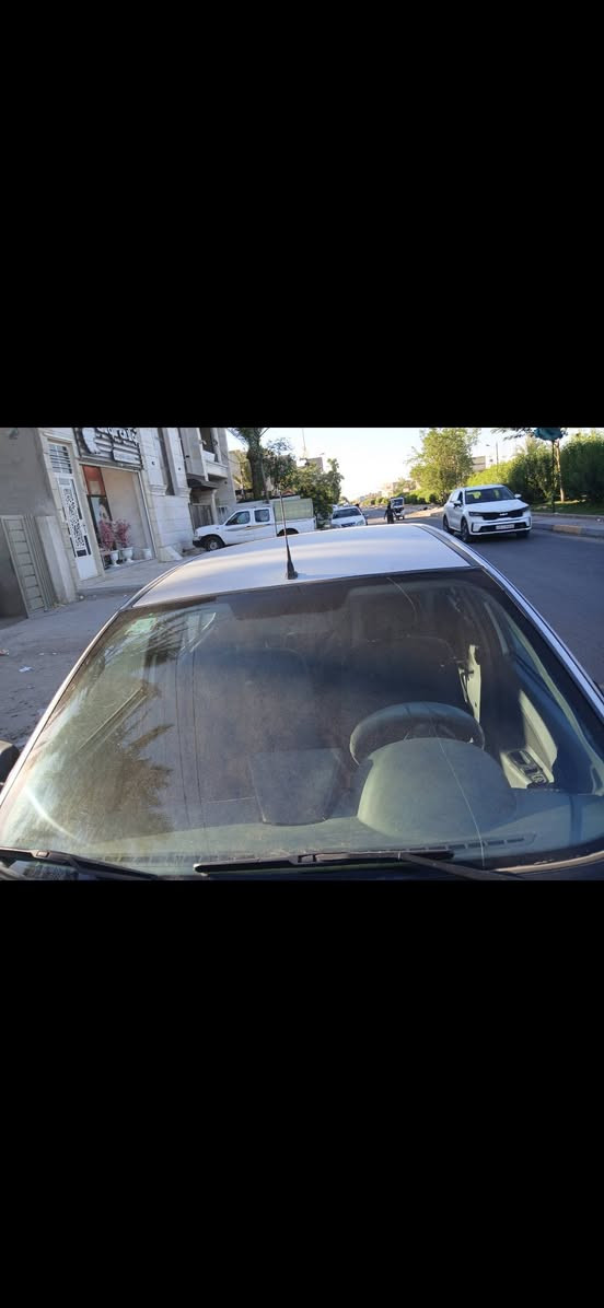 طيبة ٢٠١٥ هاج باك ماشية ٩٣ الف كير مكينه تبريد تدفئه ممتازات كامرة وشاشة سنتر لوك شواصي مكفولات السيارة مبيها خياس
السيارة بيها جراد 
ونطخت عندي يم قبق البانزين قبل يومين ممصلحها 
رقم بغداد انكليزي بسمي 
رايدها ٣٨
مكاني بغداد 
رقم الهاتف 
***********
