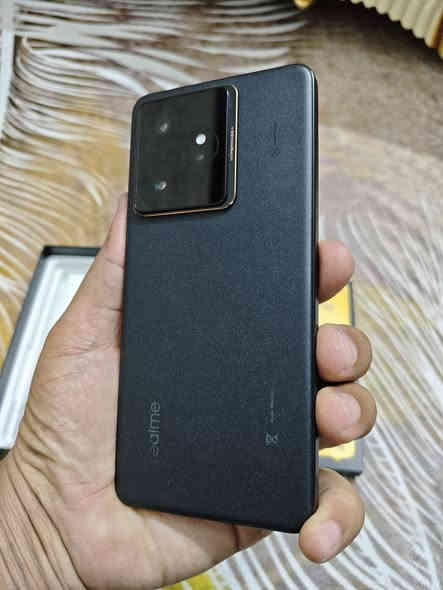 ريلمي جي تي 7 أخو الجديد
النسخة العالمية
كامل الملحقات
الذاكرة 512
الرام 12
الشاشة أمولد
يدعم الشحن السريع بقوة 120 واط
و يدعم تسجيل المكالمات دون علم الطرف الآخر
للبيع بـ 700
أو للمراوس
مكاني بغداد

رقم الهاتف
***********
