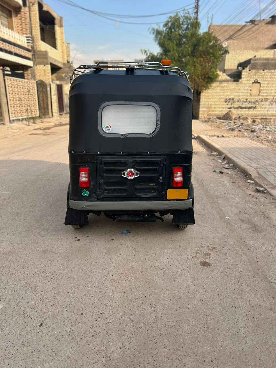 سلام عليكم تكتك لبيع لموديل 2017شهر 10اوراق كاملات تكتك حلوه مال شغل كامله ربع ماذبعليهه سعر 3500وبيهه مجال لمكان بغداد رئاسةلعبيدي رقمي ***********
