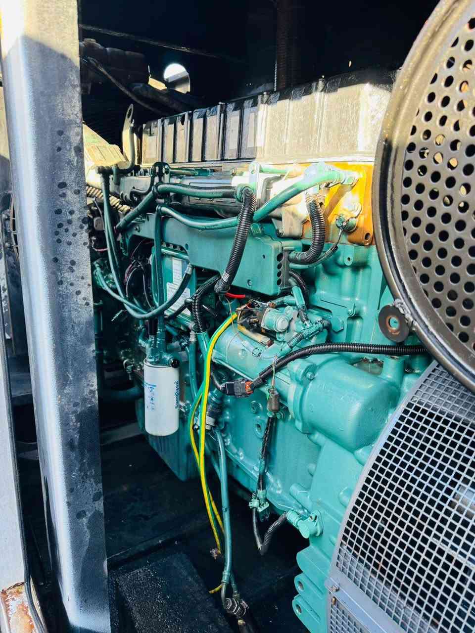 السلام عليكم
مولده فالفو 12.41 كاتم 450k

***********
