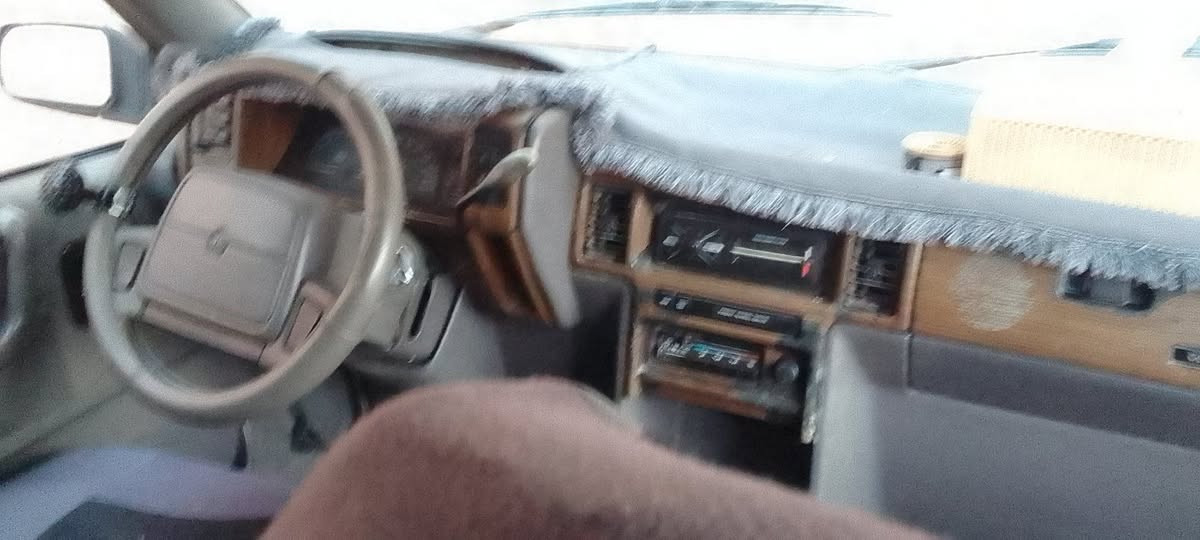 السلام عليكم كلايزر للبيع موديل 1993رقم نينوى انكليزي باسمي سنويه لغاية 30 كابون بانزين موجود محرك باجيرو كير ميكانيك  السعر 28وبيها مجال


**إذا كنت صاحب هذا الإعلان وتريد حذفه لأي سبب، رجاءا أرسل رسالة إلى الدعم الفني**