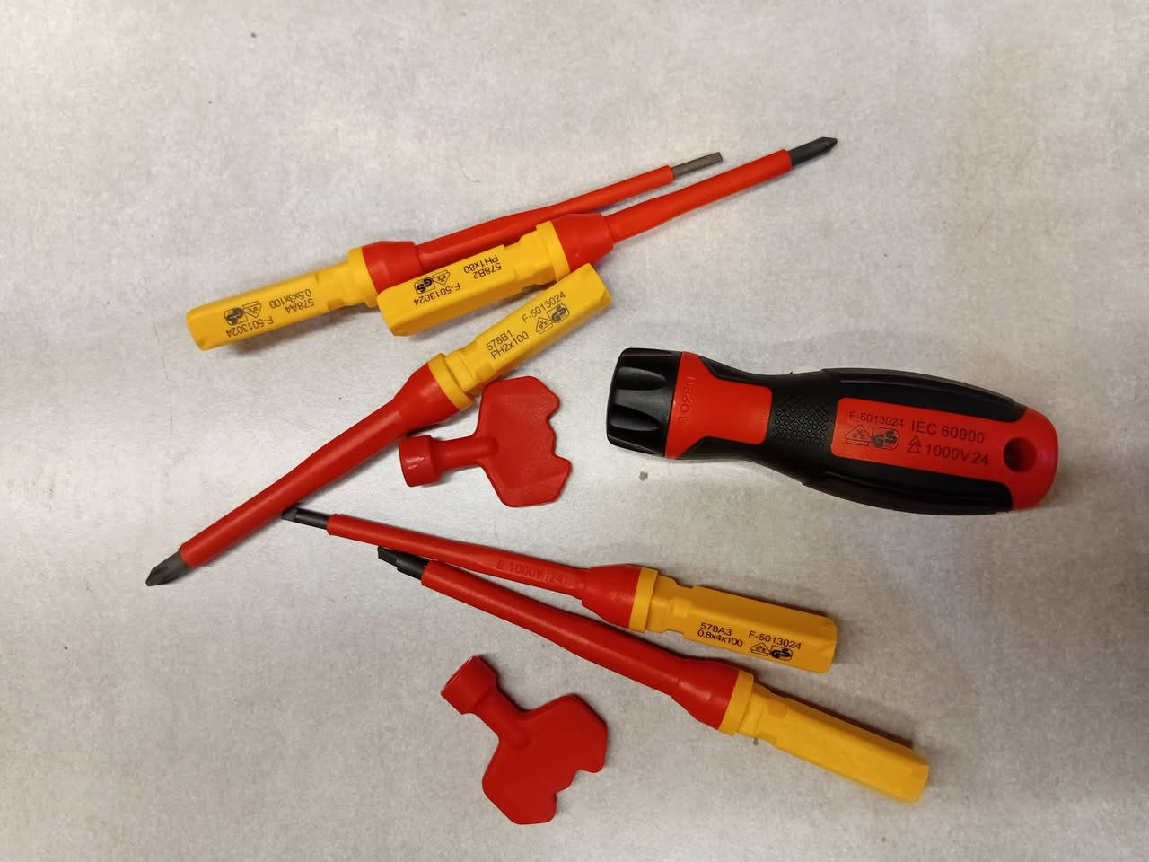 سعر عل خاص@٠


**إذا كنت صاحب هذا الإعلان وتريد حذفه لأي سبب، رجاءا أرسل رسالة إلى الدعم الفني**