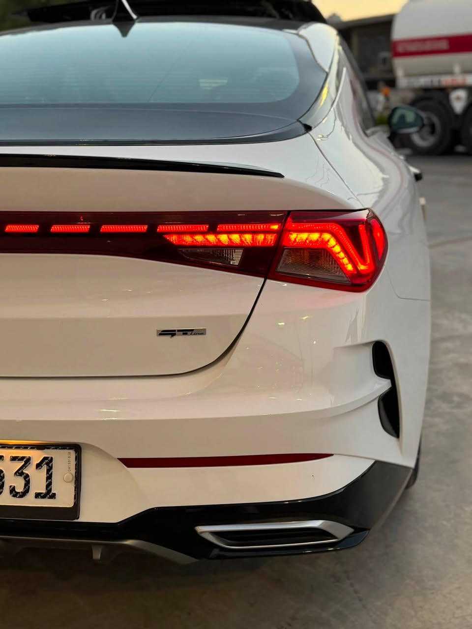 كي فايف جيتي لاين GTline (فول مواصفات) رقم بغداد باسمي موديل 2024 مكينة 1.6 فتحة سقف بانوراما ماشيه 20 الف فقط زيرووو
تشغيل بصمة + تشغيل عن بعد  + بصمه ابواب
تتميز بنظام صوتي فاخر
خمس انظمة قيادة
كرسي كهربائي 
شحن لاسلكي
كامره دوارة 
تحكمات
📍مواصفات 1/1 معروفة مواصفات الجيتي لاين
رادار - شاشة كبيرة لمس - استيرن حرف D - بانوراما - كشن تدفئة - استيرن تدفئة - كاربلاي
السياره حادثها كلش بسيط بيها طخه بل بنيد وطخه  بل جاملغ مصبوغات على كدهن فقط بدون دواخل بدون ايرباك صور الحادث بل منشور
مكاني بغداد البياع حي المواصلات السعر مناسب 
***********

