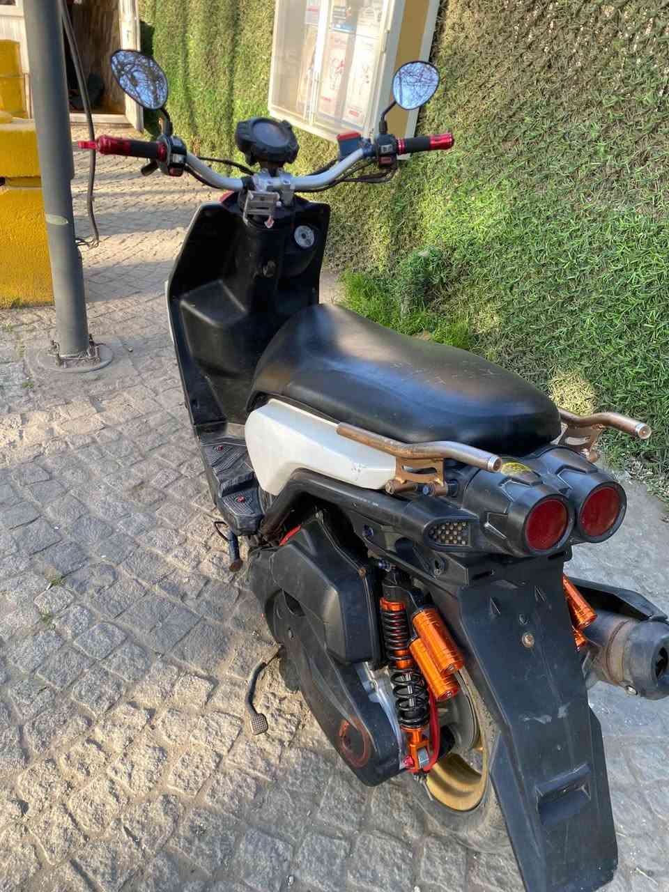 سلام عليكم سكنس جبلي دراجة قبل فتره نازلة رمبة 
كفالة عامة مكينه،كهربائيات ،دبلات ،بريكات، تايرات ، ((بيهة قطع تزويد ))بس دشبول مالهة مو واضح    مكاني بغداد مدينه الصدر   ستفسار خاص او *********** بي واتساب
