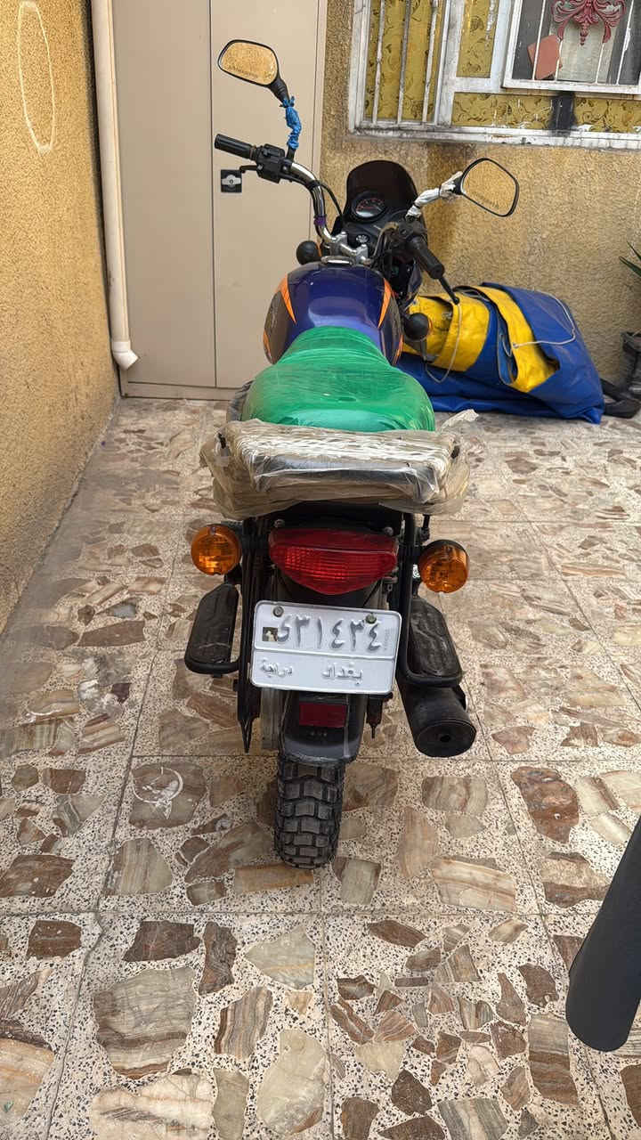 سلام عليكم بوكسر 23 زيرو زيرو زيرو دراجه كفاله عامه من كلشي لا تكلي شبيه دراجه برغي نقص ما بيه مرقه دراجه تحويل ثاني يوم تنبيه دراجه صار 10تيام نازله من رمبه حته تاير خلفي اصلي تايوان مبدل سعر خاص رقم *********** ما جاوب ماسنجر تحياتي
