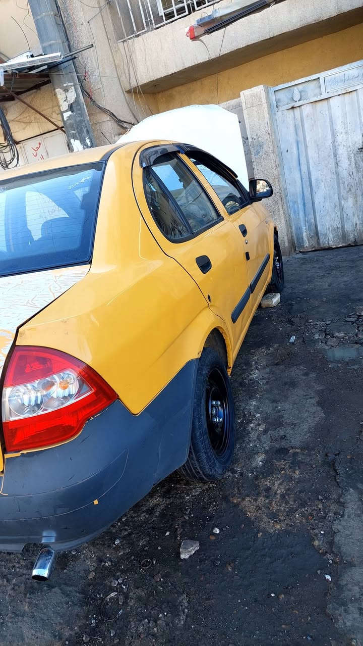 السلام عليكم  طيبة موديل 15 بيه طخات باب السايق وبخشم البنيد معروضة 30 وبيه مجال هاتف *********** العنوان الحرية شارع الدور العريض
