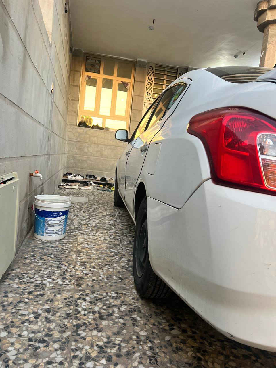 اسلام عليكم سياره نيسان صني هندي البليتة الزركة 18 رقم أربيل السنوية منتهية شاشة كامرة تحكم ستيرن اوكس تبريد فول وضربتة موضحة بلصور جاملق خلفي والفديو موضح كلشي بي السعر 93 وبيه مجال قليل اتصل وتدلل بغداد المحمودية ***********
***********
