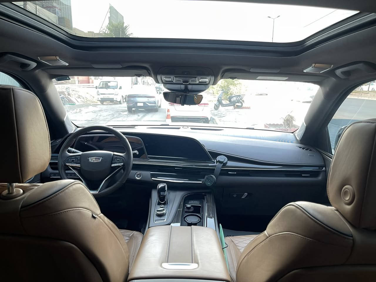 السلام عليكم
كديلاك 2023 كفاله عامه رقم بغداد عليها ppf كامل بعدها بضمان الوكالة ماشية 39 مكان السياره بغداد السعر 89 
***********
