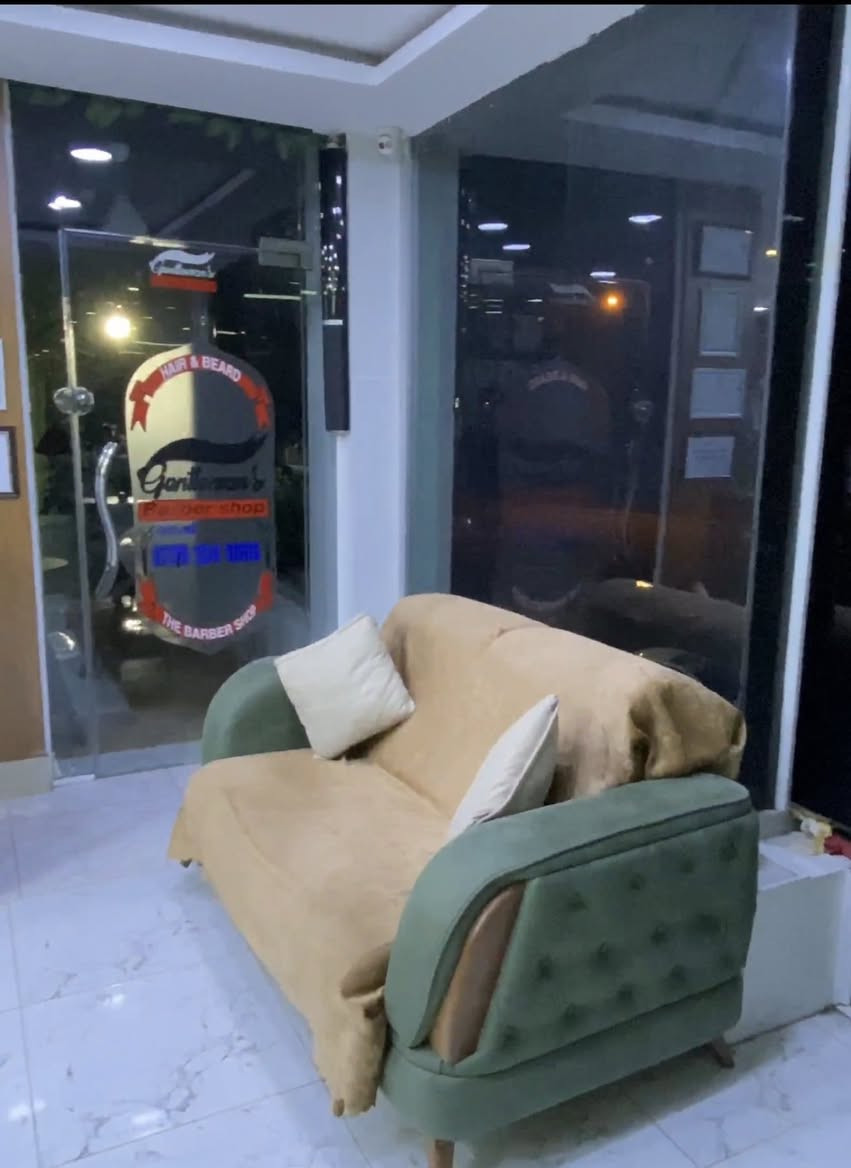 قنفات 10 مقاعد مابي اي عيب نظيف للبيع عنوان كركوك                                              عدد2 ابو 3 نفرات عدد 2 ابو نفر واحد 1 عدد ابو نفرين


**إذا كنت صاحب هذا الإعلان وتريد حذفه لأي سبب، رجاءا أرسل رسالة إلى الدعم الفني**