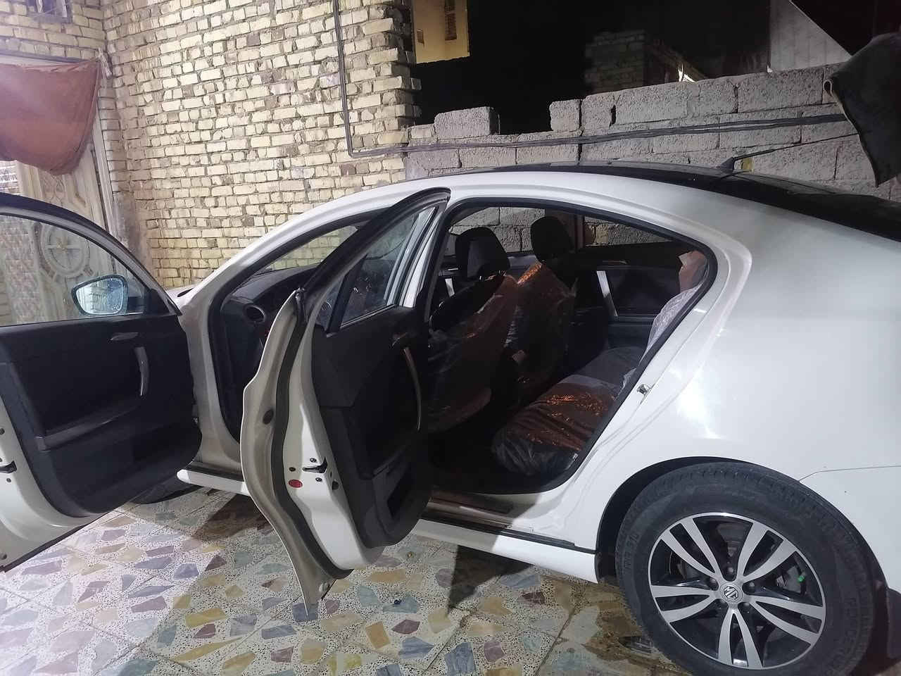 ام جي ٦ موديل ٢٠١٤ مكفوله
رقم شمالي سياره جديده وارد بريطاني محرك دوش سياره تكمه
تشتغل بنزين عادي. السعر ٦٥ وبيها مجال. الاتصال ***********
