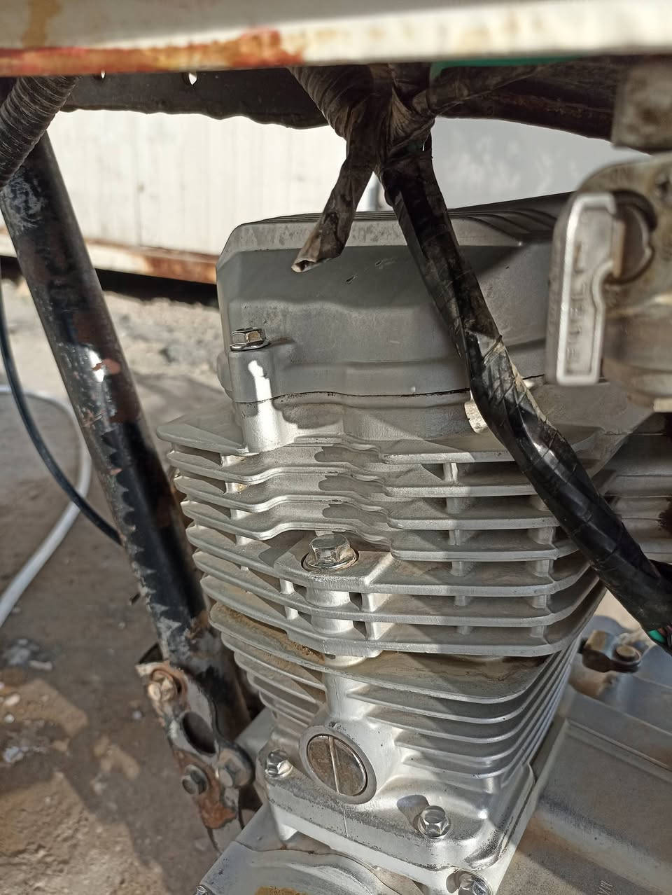 خمسة تسعات مكينه اويله تايرات جديد دبلات جديد زنجيل وصينه جديد مال شغل السعر 175


**إذا كنت صاحب هذا الإعلان وتريد حذفه لأي سبب، رجاءا أرسل رسالة إلى الدعم الفني**