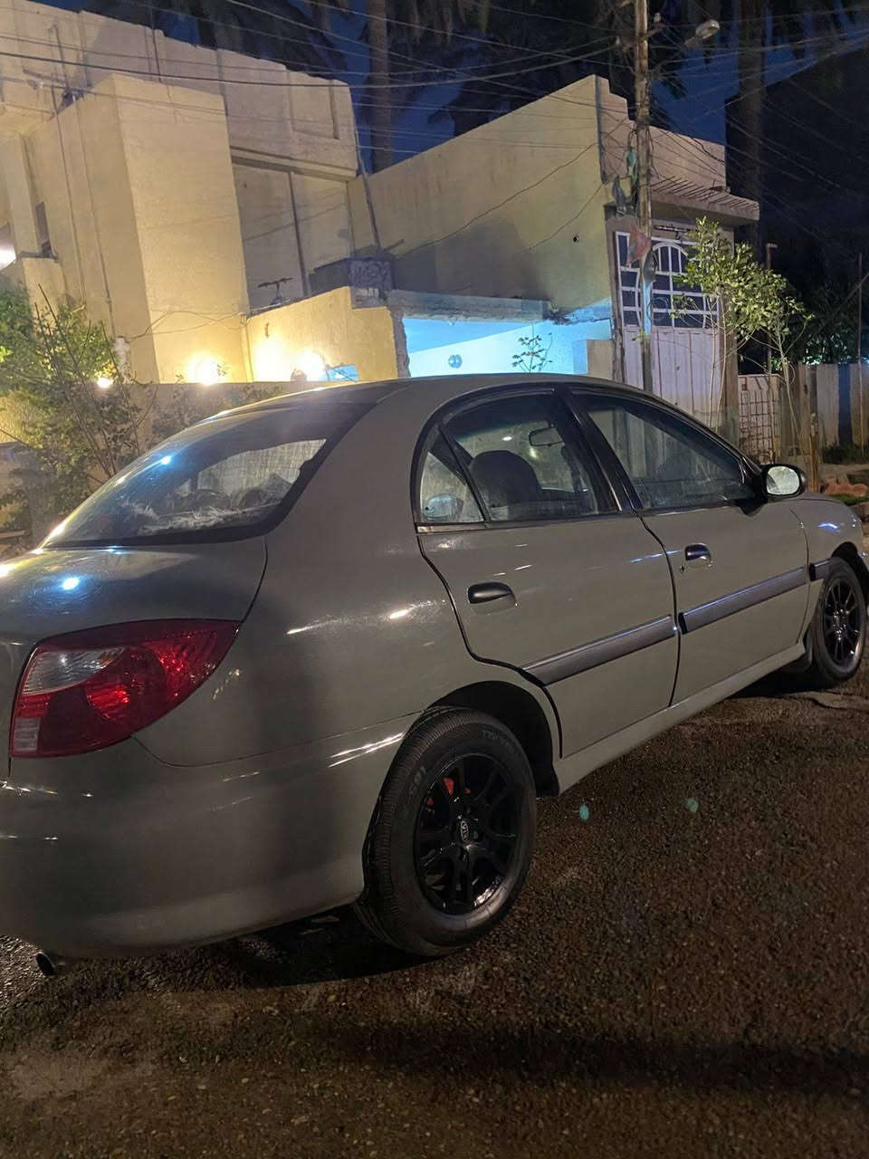 السلام عليكم كيا ريو 2001 بسمي مشروع وطني تغيير لون اسمنتي رقم بغداد هزه وسنويه جديده تخم تاير تخم ويل صدر أمامي خلفي مكينه كير كله جديد السياره ما بيهه اي نقص مكان السياره الدوره السعر 35 للإستفسار ***********
