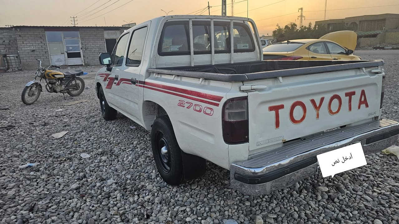 سلام عليكم بيكم للبيع موديل 2000 رقم بغداد بسمي سنويه لل30 سياره كفاله عامه تبريد شغال مكينه شرط كير شاصي شرط السعر 100 مكان ديوانية رقم الهاتف ***********
