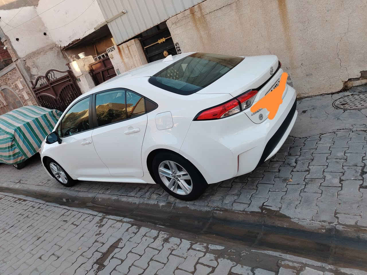 كورلا موديل 2021 ترهم  مراوس او بيع
⭐️مكينة1800
⭐️وارد أمريكي  فئة Le
⭐️اللون ابيض ثلجي
⭐️الداخل اسود ملكي 
⭐️حادث بداية  بنيد فقط( مبدل او مصبوغ نفسة) مامتأكد دعاميه اماميه بلاديه 
وبيها باردات بالجاملغات الأمامية
حسب ماموضح بالسونار
⭐️كير ومكينة وصدر وتبريد مكفولات
⭐️السيارة جاهزة ومناقصها اي شي
ايرباك برده وراجع سستم 
⭐️مكان السيارة بغداد
⭐️راديترات شوته لايت بلادي
تخم تاير جديد
ماشية 96وقابل للزياده
ويل كب 
السياره باسمي هزه وفحص ورقم جديد اربيل مكاني بغداد
***********
***********
