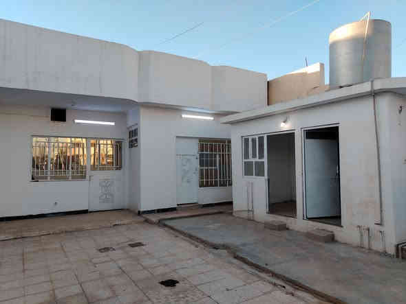 دار للبيــــــــــع على طريق المصرف العقاري
مساحه 200م على حديقه
مقدمه 50مليون
كركوك حي العسكري خلف كاتب عدل الجديد
***********📞
***********📞
*********** 📞
